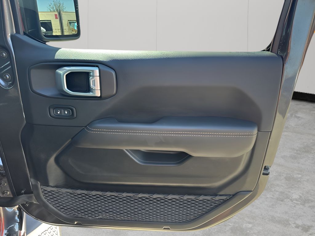 Used Car 2021 Jeep Gladiator  High Altitude For Sale Under $30,000 In Austin, Texas