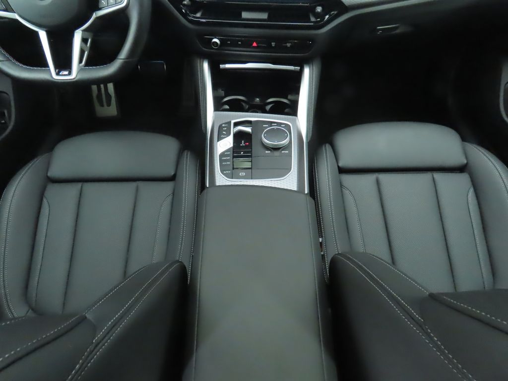 Thumbnail: 2025 BMW 4 Series - 17