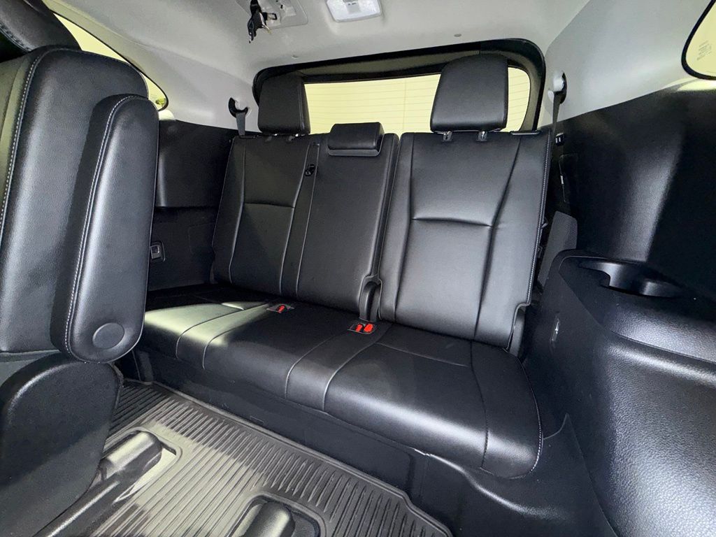 Thumbnail: 2021 Toyota Highlander - 23