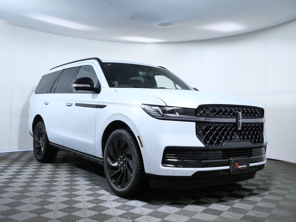 Crystal White 2026 Lincoln Navigator SUV / Crossover Four-Wheel Drive Automatic