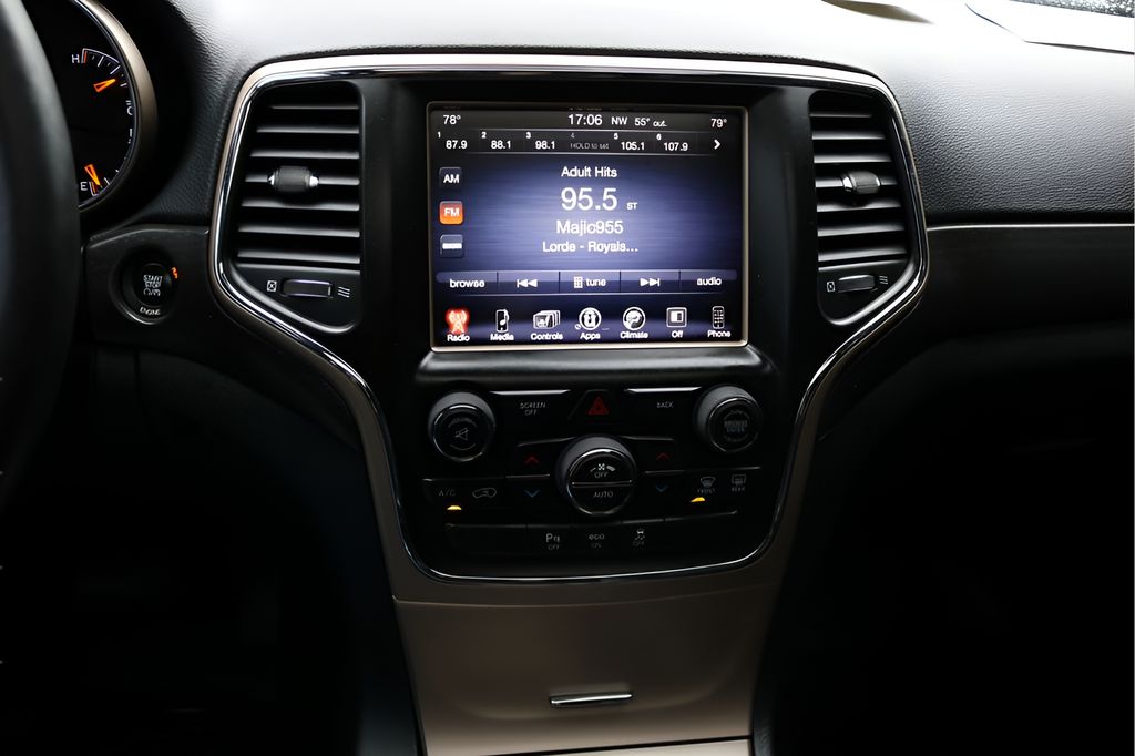 Used Car 2015 Jeep Grand Cherokee  Altitude For Sale Under $15,000 In Austin, Texas