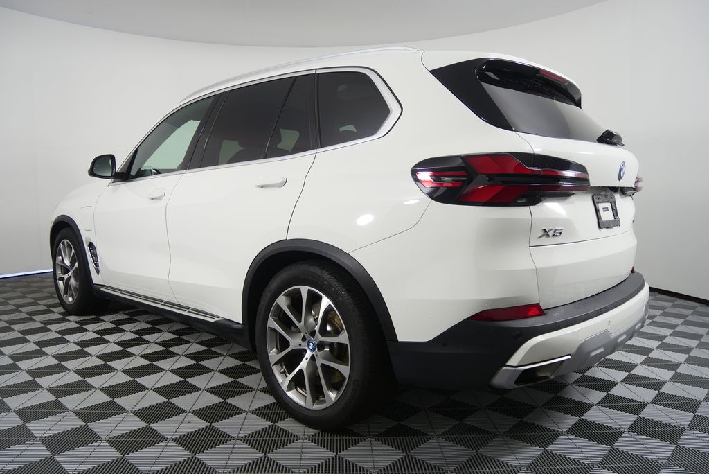 Thumbnail: 2025 BMW X5 - 5