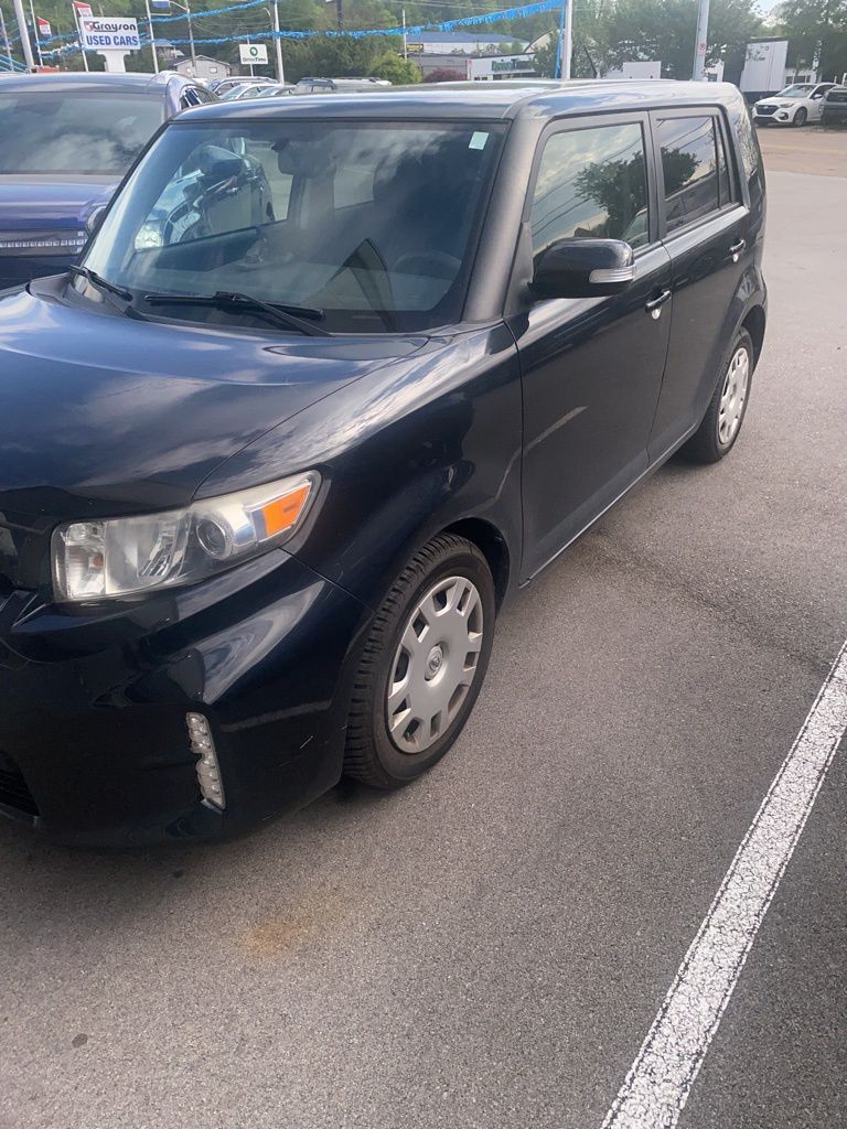 Black 2014 Scion xB Base Wagon Front-Wheel Drive 5-Speed Manual