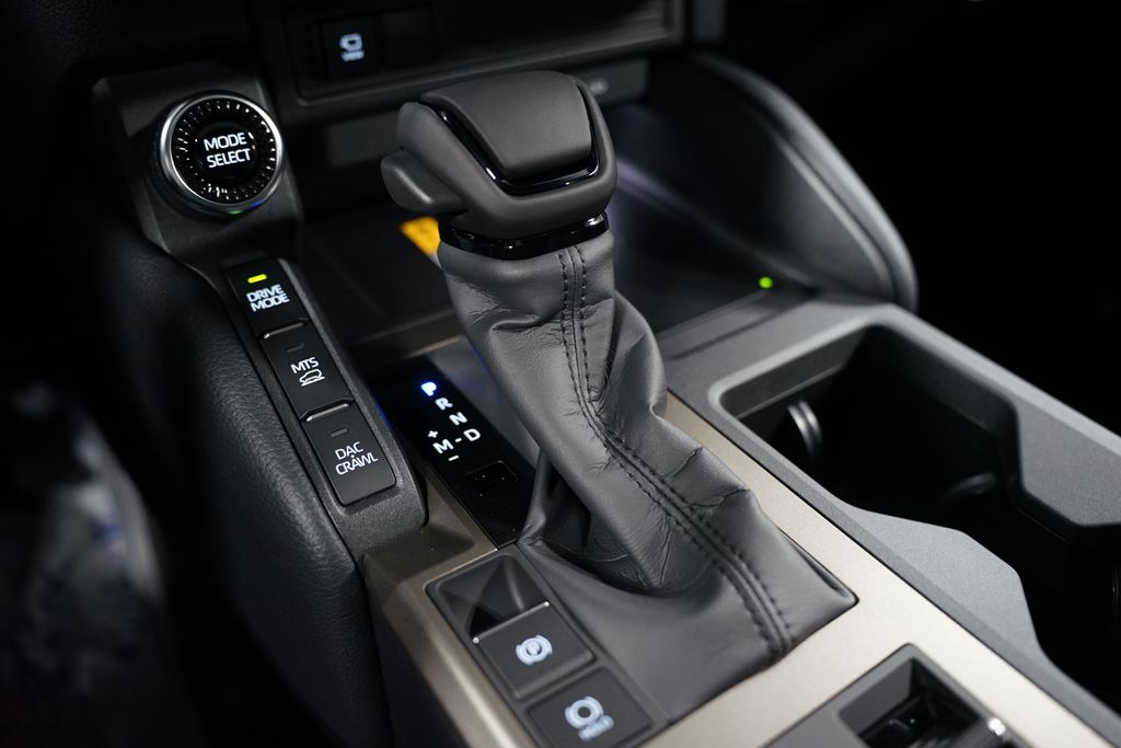 2025 Toyota Land Cruiser  25