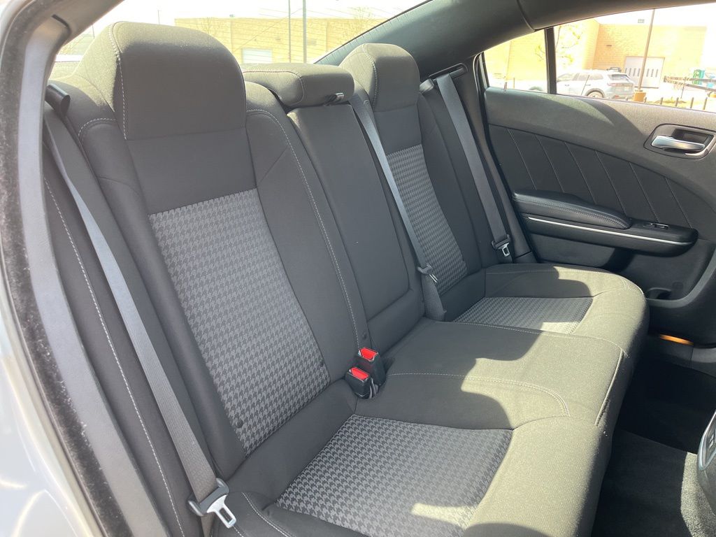 2022 Dodge Charger GT 27