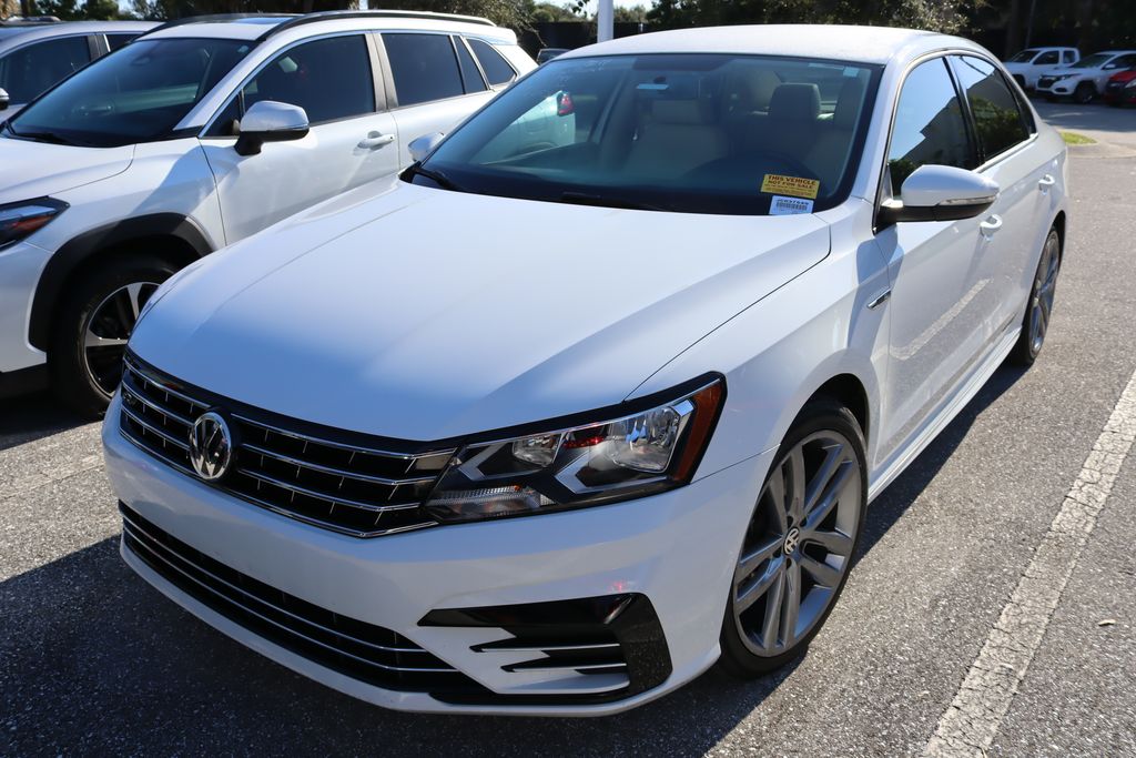 Thumbnail: 2018 Volkswagen Passat - 2