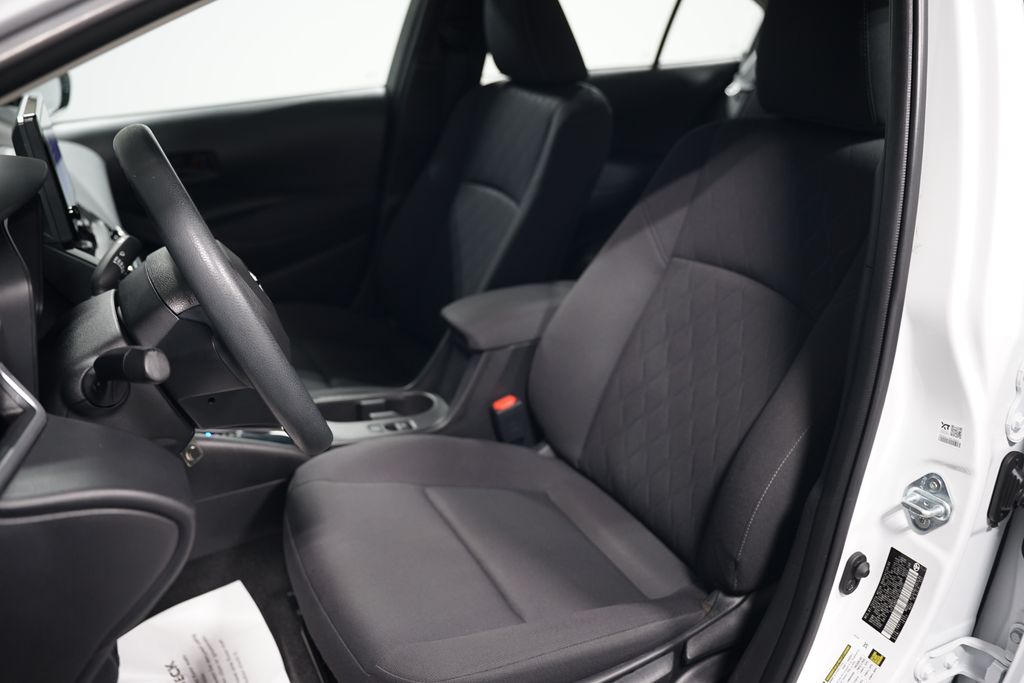 2024 Toyota Corolla LE 24