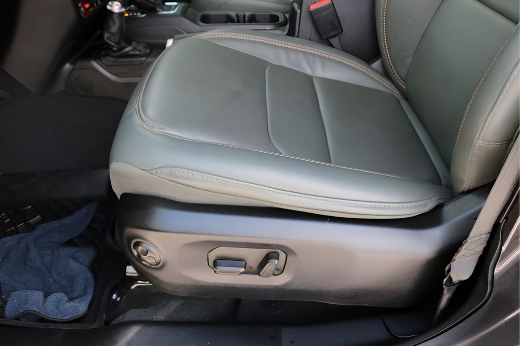Used Car 2024 Jeep Gladiator  Mojave For Sale Under $50,000 In Austin, Texas