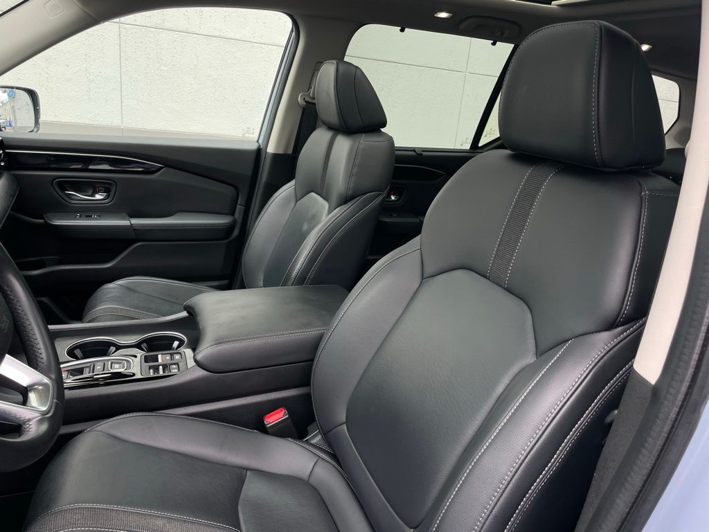 Thumbnail: 2023 Honda Pilot - 26