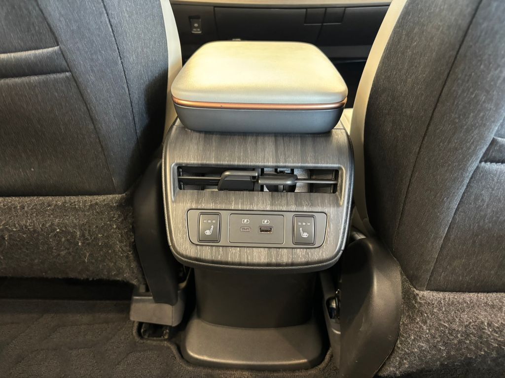 2024 Nissan Ariya ENGAGE