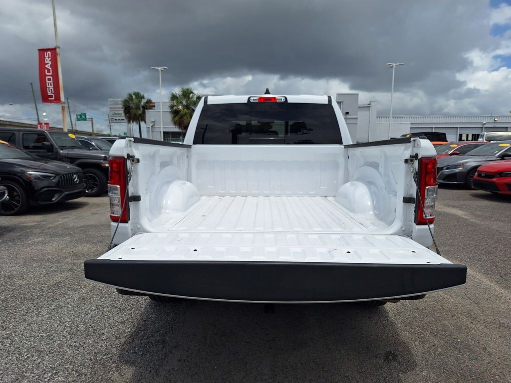 Certified Used 2023 White Ram Big Horn/Lone Star image 27