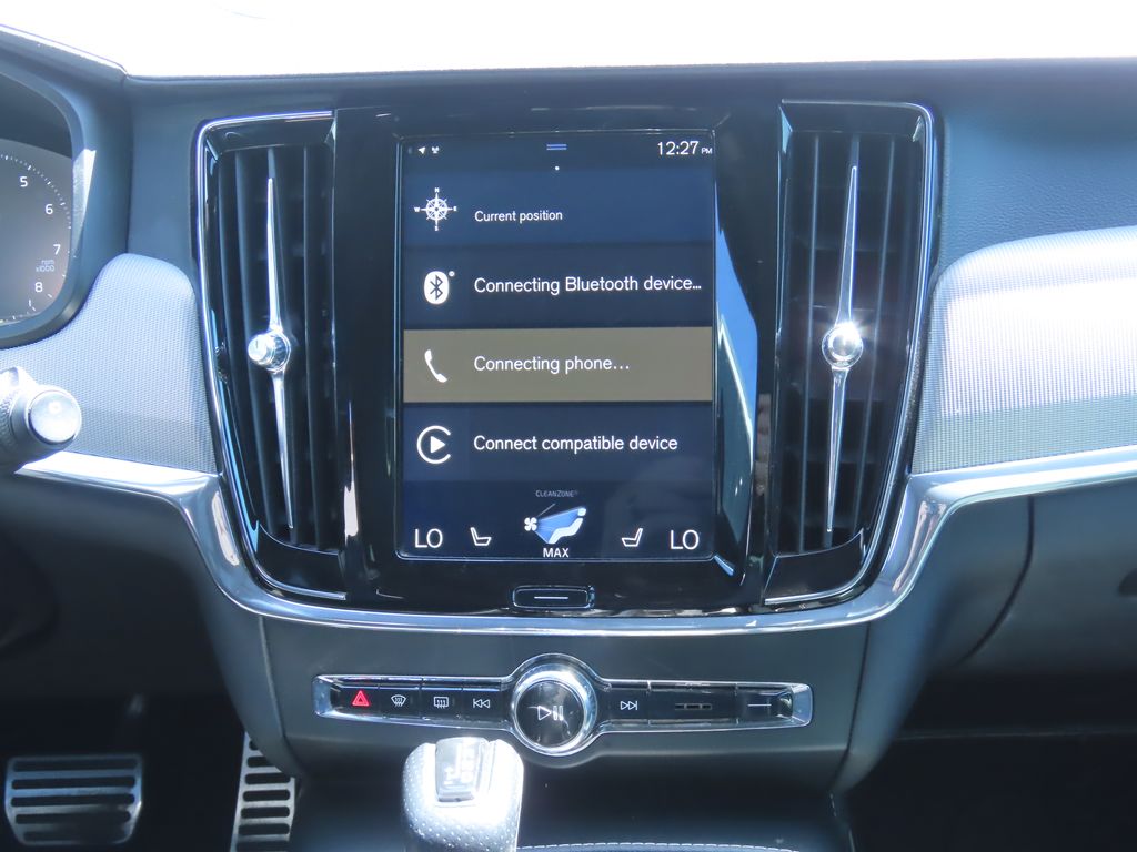 Thumbnail: 2019 Volvo V90 - 8