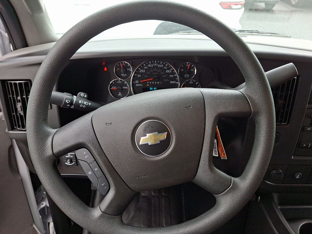 2025 Chevrolet Express 3500 Work Van - 10