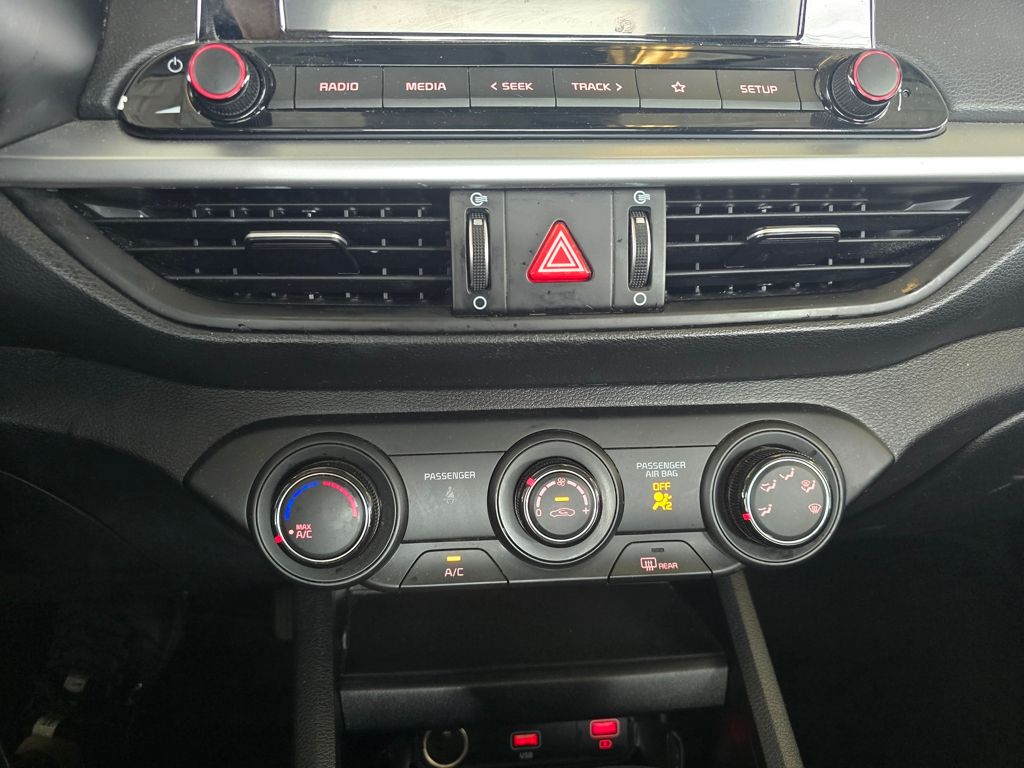 Thumbnail: 2024 Kia Forte - 20