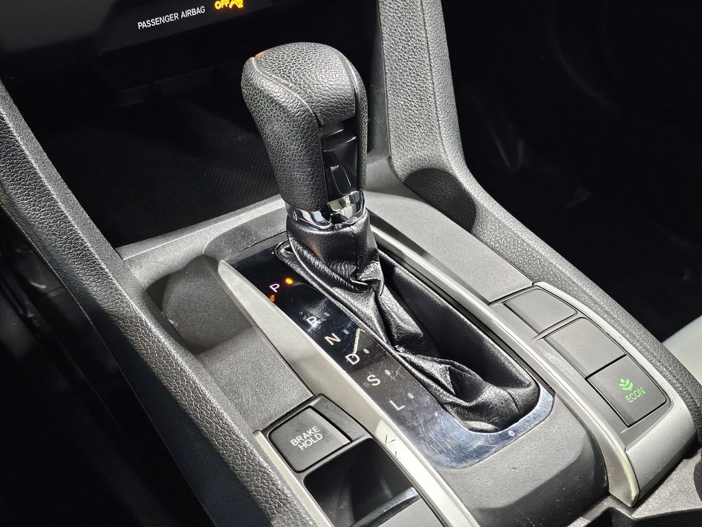 Used 2018  Honda LX image 31