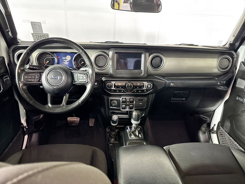 2021 Jeep Gladiator Willys