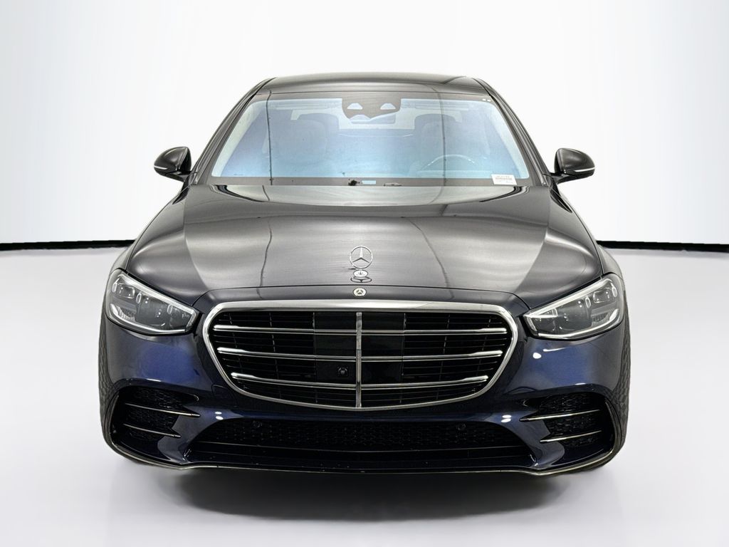 Thumbnail: 2023 Mercedes-Benz S-Class - 2