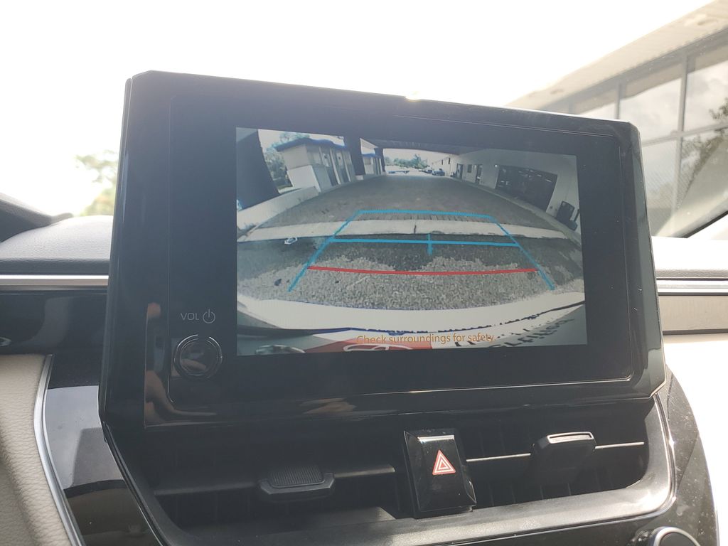 2023 Toyota Corolla LE photo 19