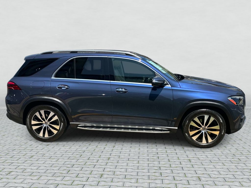 Thumbnail: 2026 Mercedes-Benz GLE - 4