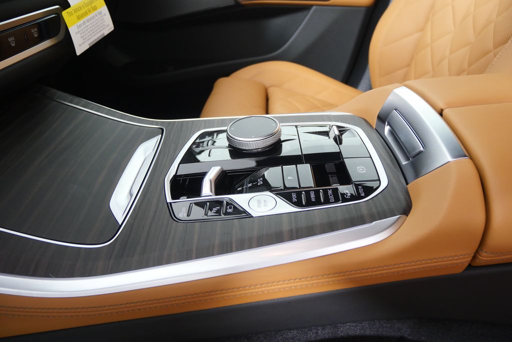 Thumbnail: 2026 BMW X5 - 22