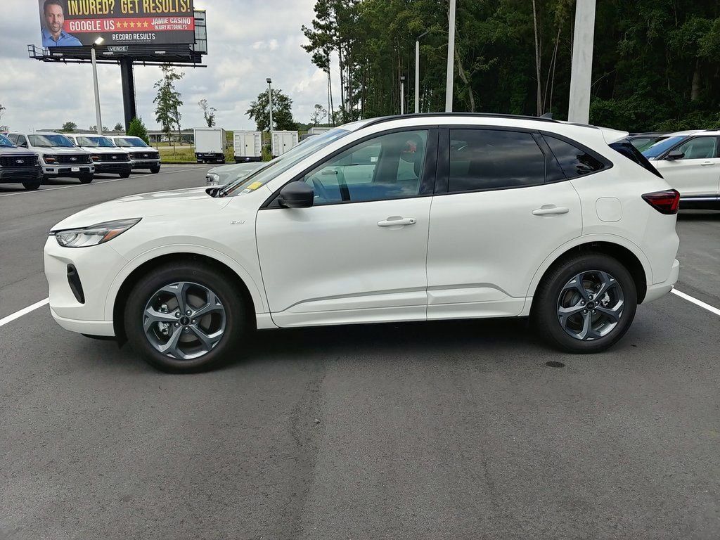 2024 Ford Escape Hybrid ST-Line