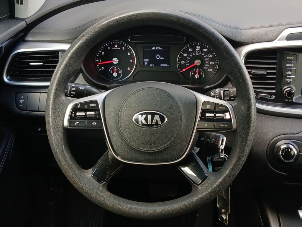 Used Car 2020 Kia Sorento  Lx For Sale Under $15,000 In Austin, Texas