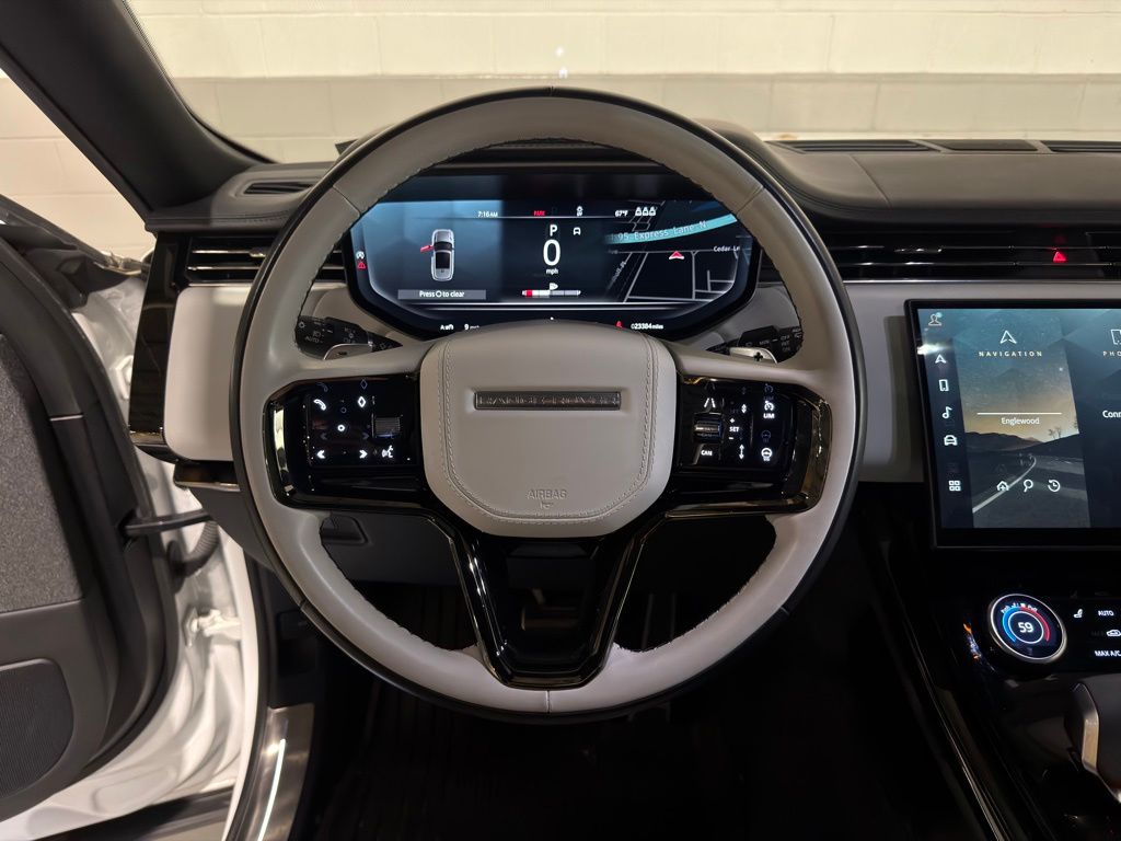 Thumbnail: 2023 Land Rover Range Rover Sport - 8