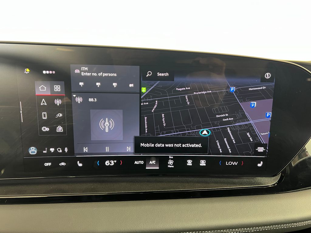 Thumbnail: 2025 Audi Q6 e-tron - 20