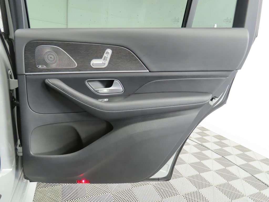 Thumbnail: 2024 Mercedes-Benz GLS - 26