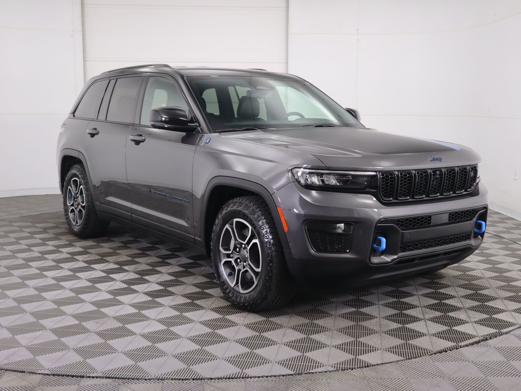 Thumbnail: 2022 Jeep Grand Cherokee - 3