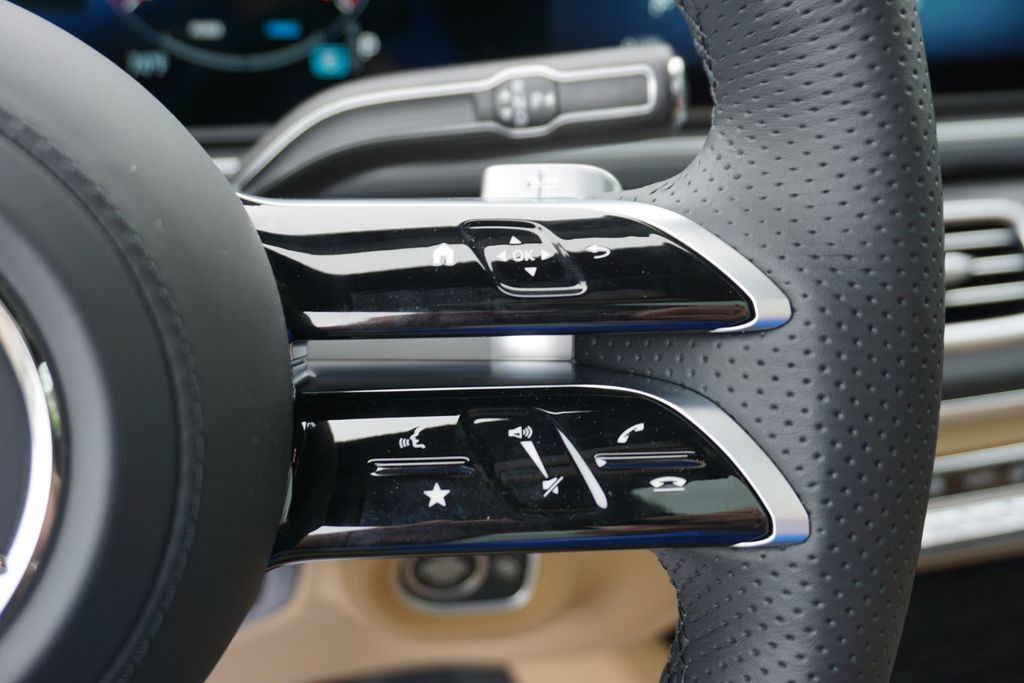 2025 Mercedes-Benz GLS 450 4MATIC 26