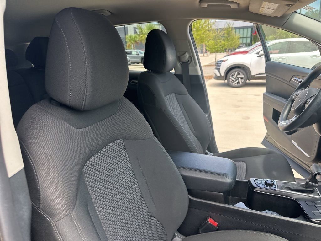 2023 Fusion Black Kia Sportage LX FWD SUV