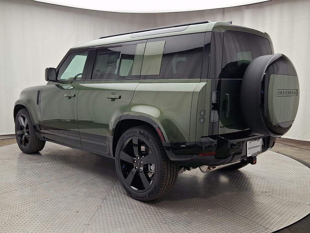 Thumbnail: 2026 Land Rover Defender - 4