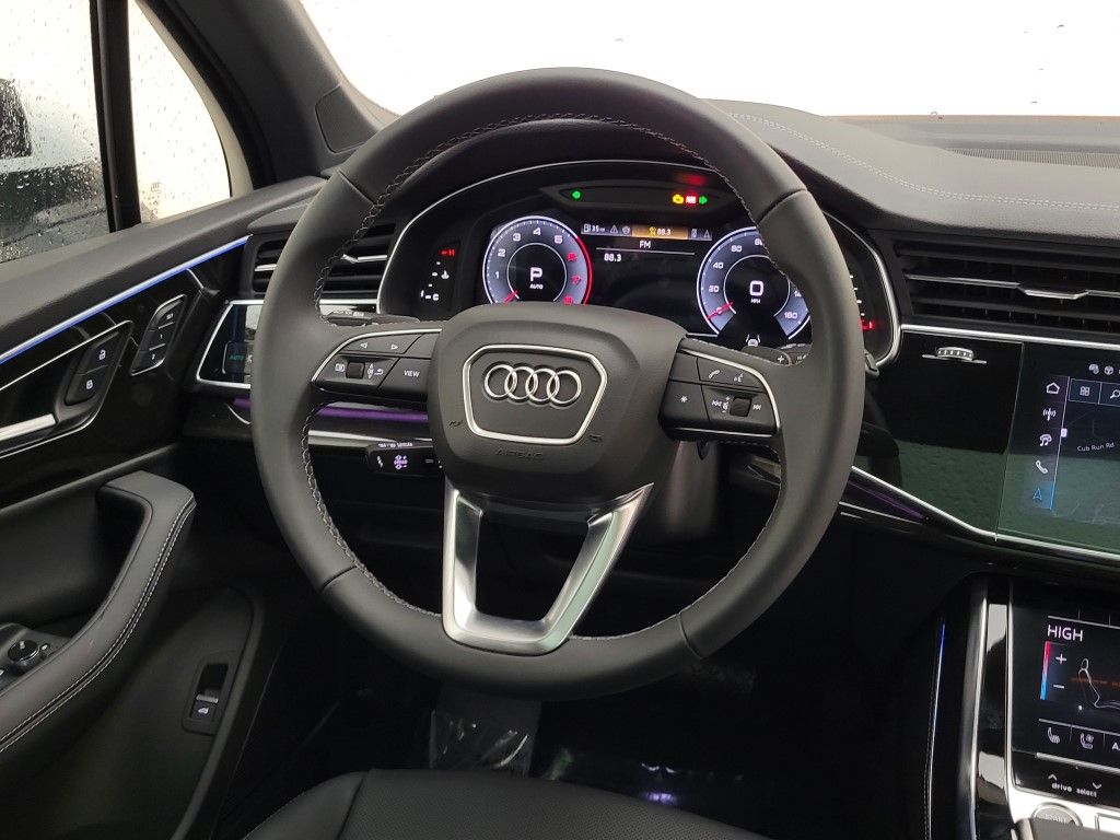 Thumbnail: 2026 Audi Q7 - 24