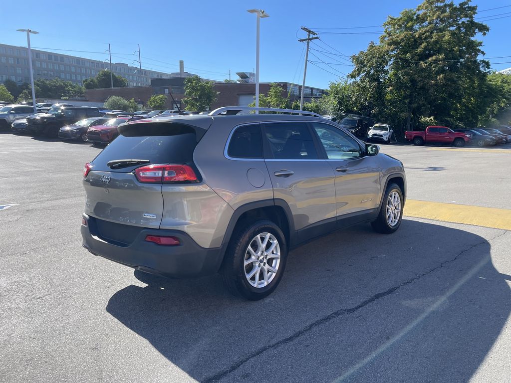 Used 2017 Jeep Cherokee SUV