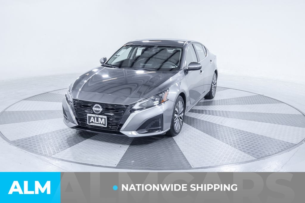 2023 Nissan Altima 2.5 SV photo 2