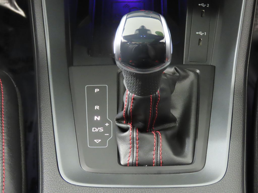 Thumbnail: 2025 Audi Q3 - 24