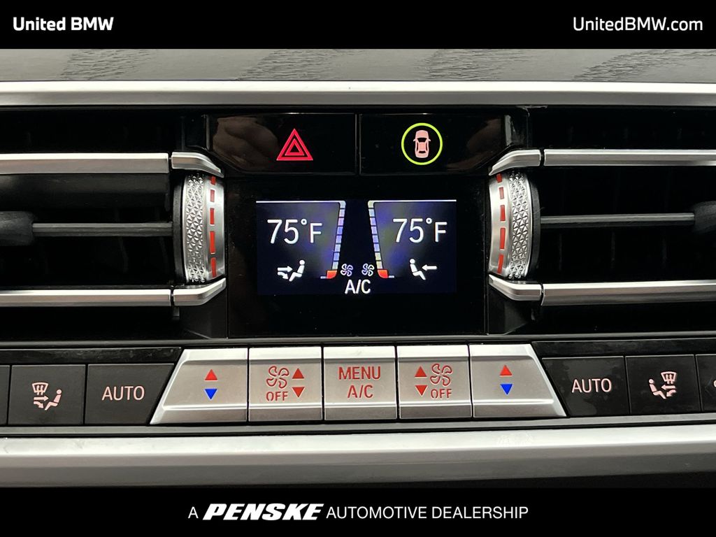 Thumbnail: 2022 BMW X7 - 14