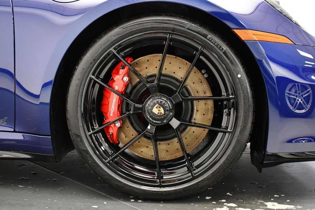 Thumbnail: 2026 Porsche 911 - 19