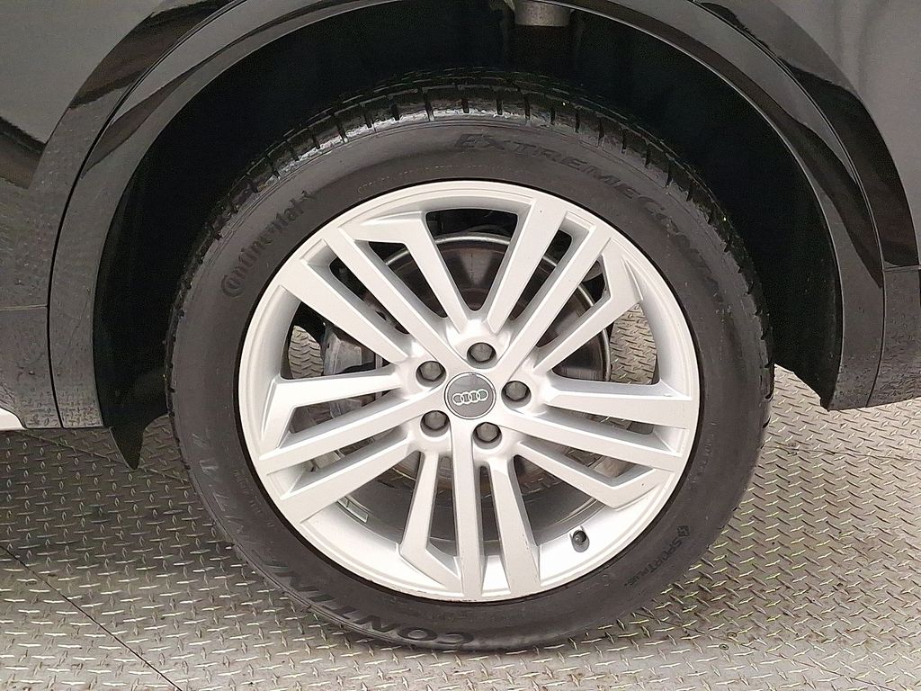 Thumbnail: 2020 Audi Q5 - 7