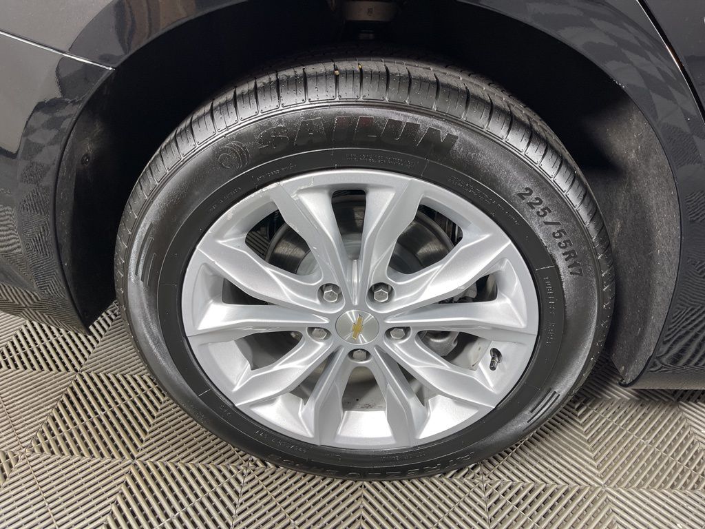 Thumbnail: 2025 Chevrolet Malibu - 12