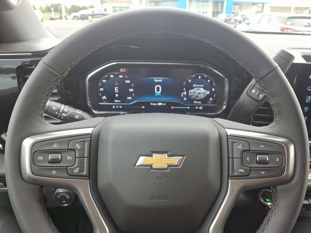 2025 Chevrolet Silverado 1500 LT 9