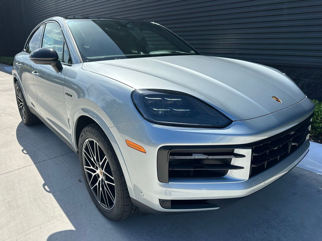 Thumbnail: 2025 Porsche  - 10