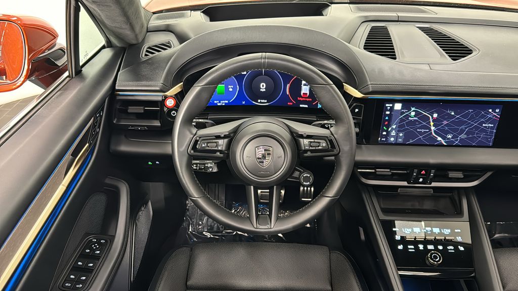 Thumbnail: 2024 Porsche Macan - 16