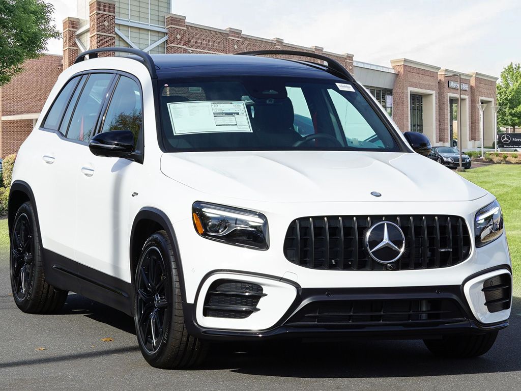 Thumbnail: 2026 Mercedes-Benz GLB - 3