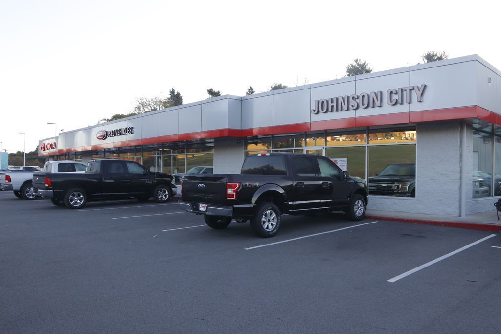 View vehicle photo 6