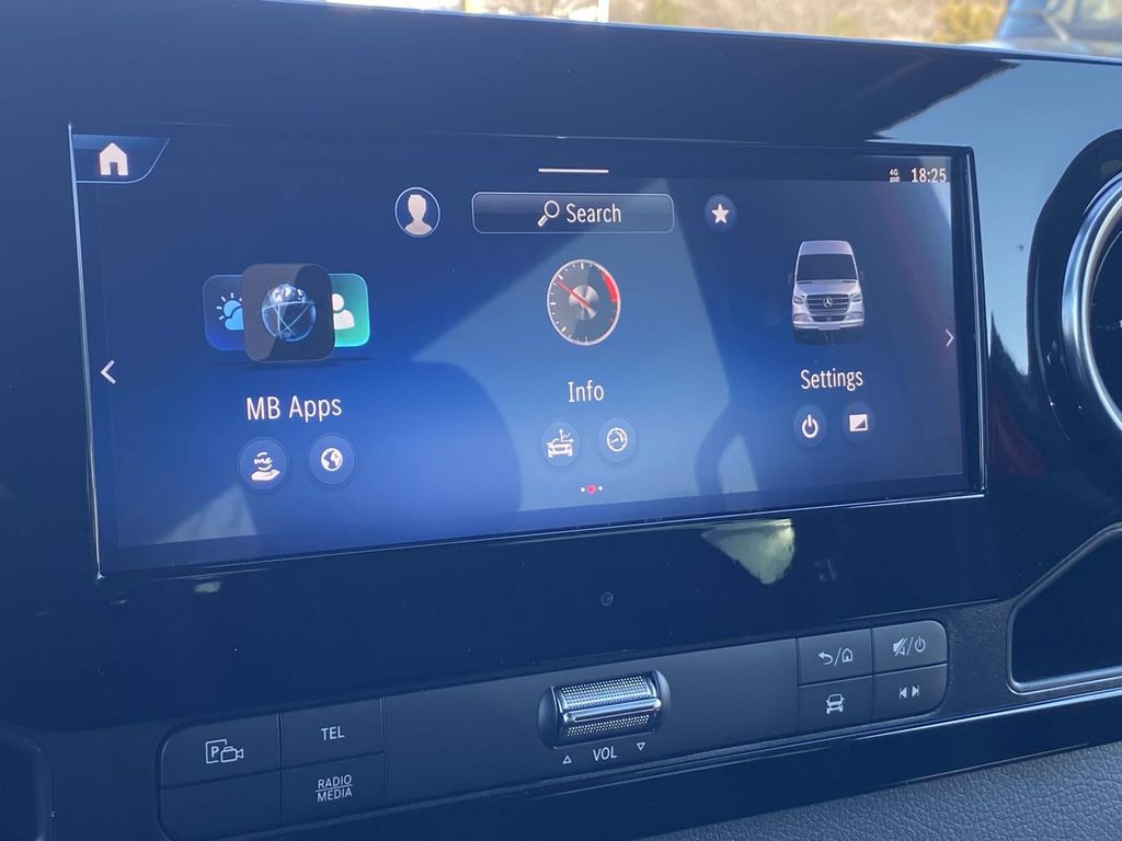 Thumbnail: 2025 Mercedes-Benz Sprinter - 27