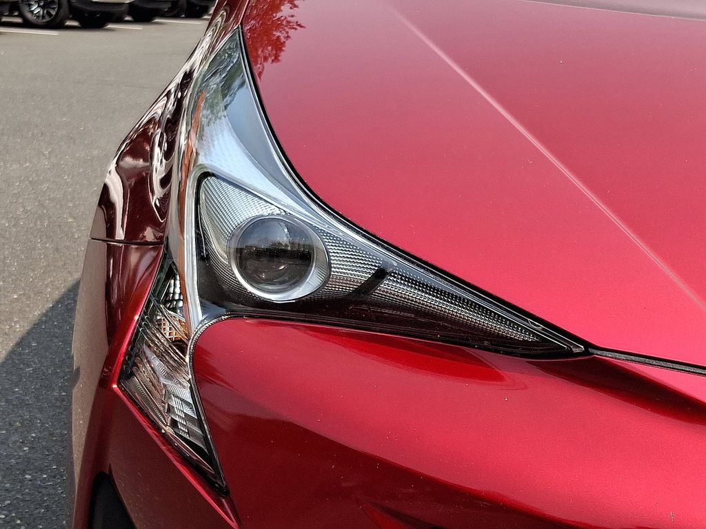 2017 Toyota Prius Four 9