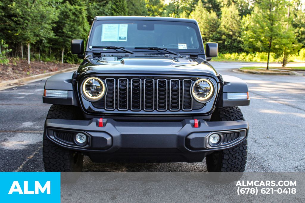 Used 2025 Black Jeep Rubicon image 9