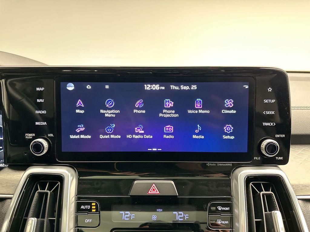 Thumbnail: 2023 Kia Sorento - 15